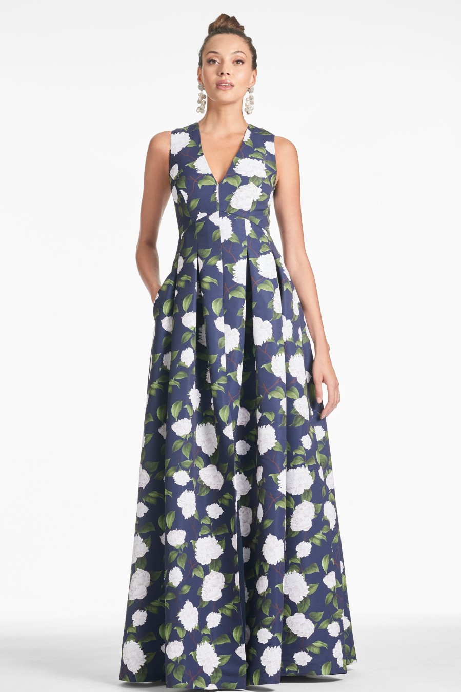 Sachin & Babi Brooke Gown-Navy/Ivory Moonlit Garden | Plus Sizes